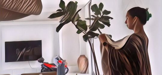 Isi Rumah Jennifer Bachdim Seketika Jadi Sorotan, Ada Motor Parkir dalam Ruangan