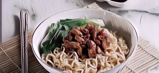 Sempat Bangkrut Jalani Bisnis Es Krim, Manajer Bank Ini Akhirnya Jualan Mie Ayam