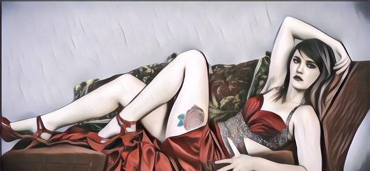 Influencer Ini Sering Pamer Ketiak, Netizen Hujat Gak Akan Dapat Jodoh