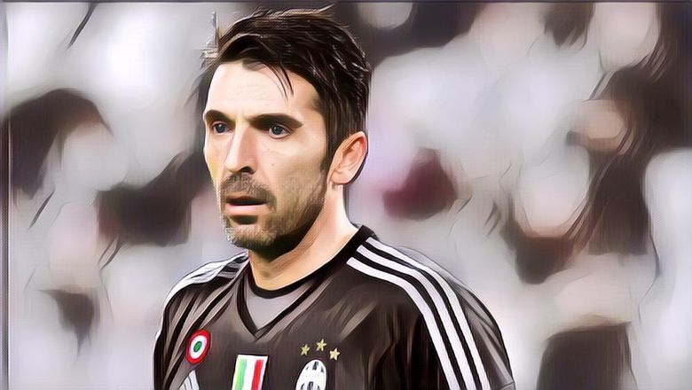 Sudah 40 Tahun Lebih, Salut! 4 Kiper Ini Masih Aktif Main di Klub Bola