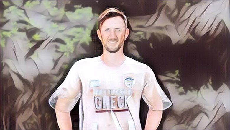 Klub Bola Ini Rilis Jersey Tembus Pandang, Dalamannya Sampai Kelihatan