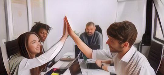 Kerja Jadi Makin Betah, Ini 3 Ciri Atasan Beraura Positif