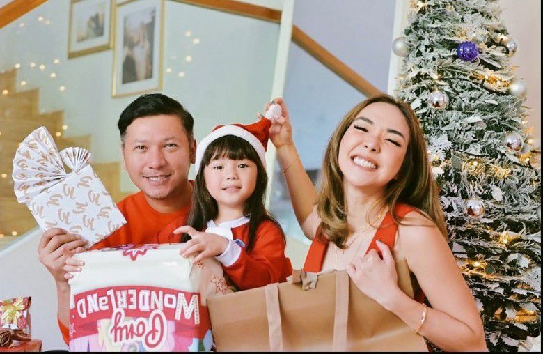 2. Gading Marten dan Gisella Anastasia