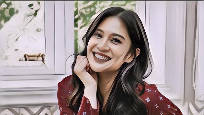 Dari Keluarga Multi Agama, Ini Perjalanan Dian Sastrowardoyo Menjadi Mualaf