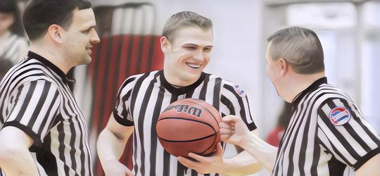 Ada 3 Orang, Ini Tugas Masing-masing Wasit Bola Basket di Lapangan