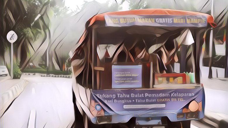 Penasaran Nggak Sih, Kenapa Tukang Tahu Bulat Jualan di Mobil Pick Up?