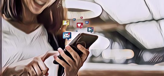 Hati-Hati! Ini Lho Bahaya Oversharing di Media Sosial