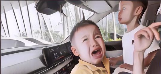 Kecelakaan Baim Wong Bikin Kenzo Menangis, Bagaimana Cara Menyampaikan Berita Buruk Tanpa Menyakiti Anak?