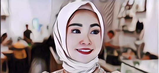 Pulang Dugem Lihat Ayah Salat Tahajud, Artis Ini Mualaf, Kini Penampilannya  Berubah Drastis