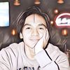 Jefri Nichol Nonton Konser Sambil Bermesraan dengan Seorang Wanita, Kekasih Baru?