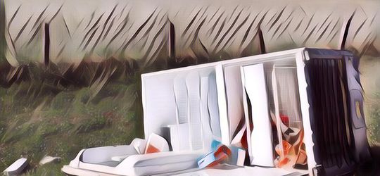 Nekat Buang Kulkas ke Jurang, Seorang Pria Dihukum Suruh Ambil Lagi ...