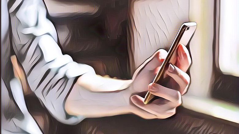 Gebetan Kelihatan Online Tapi Nggak Bales Chat Kita, Kenapa Ya?