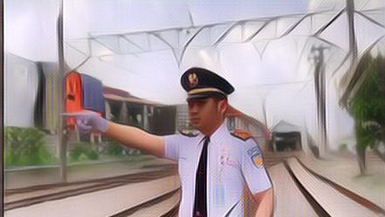 Pesona Masinis Commuter Line yang Tampan, Sosoknya Bekas Pacar Artis Terkenal