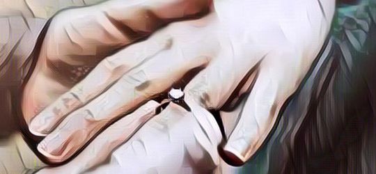 Duh, Gara-Gara Salah Ketik, Momen Lamaran Pasangan Ini Jadi Gak Romantis