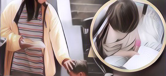 Bikin Mewek! Viral Seorang Ibu di China Bawa Anaknya yang Sakit Sambil Bekerja Jadi Kurir Makanan