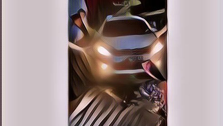 Viral Aksi Pengendara Mobil Ngamuk Saat Terobos Resepsi Pernikahan, Begini Reaksi Para Tamu