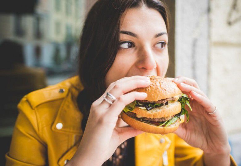 #Dilarang menyentuh makanan langsung dengan tangan
