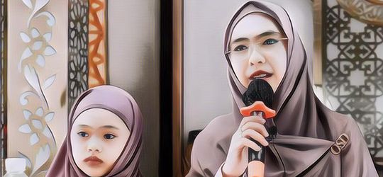 Selain Sienna, Sederet Anak Artis yang Sejak Kecil Sudah Berhijab