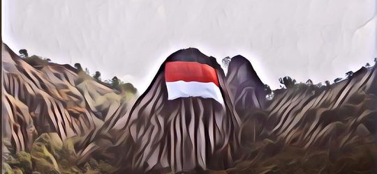 Pengibaran Bendera Ukuran Raksasa, Bikin Syahdu dan Bangga Jadi Orang Indonesia