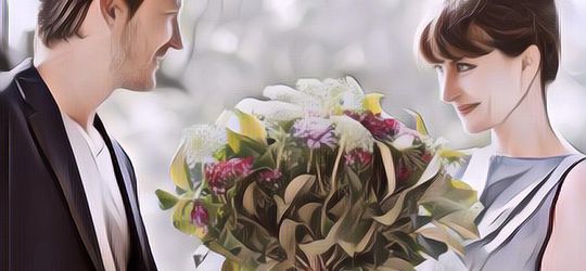 Romantis Abis! Wanita Ini Ditembak Pria dengan Cara Unik, Warganet: Emang Bucinnya Orang Cerdas Berkelas