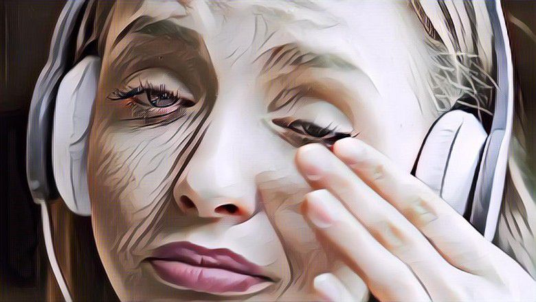 5 Musik Instrumen Sedih yang Bisa Membuatmu Merasakan Bahagia Lagi