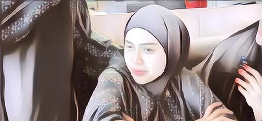Ria Ricis Nangis di Depan Ka’bah, Keluarga Angkat Bicara