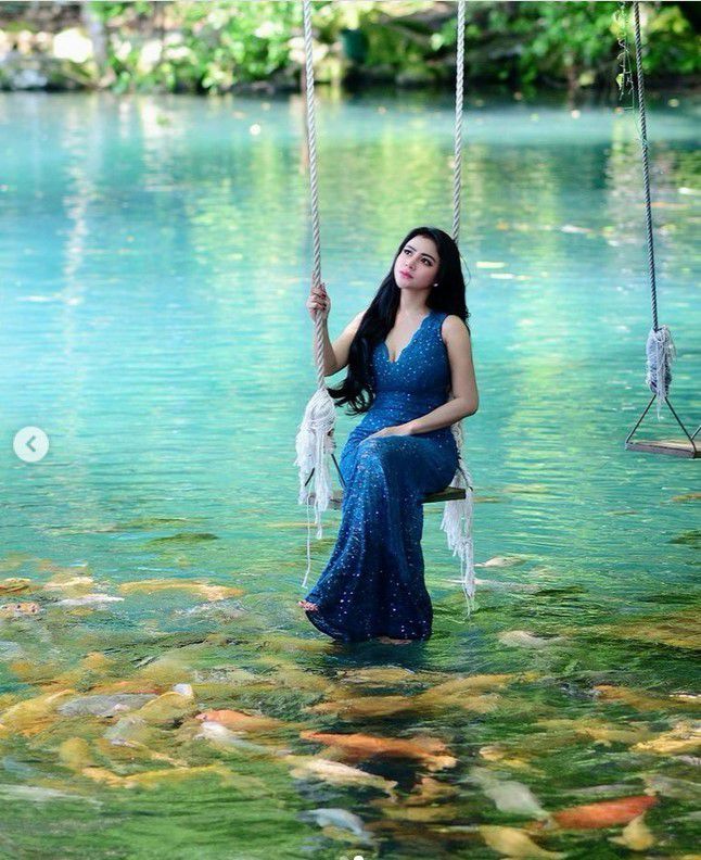 Tisya Erni bukan orang baru di dunia hiburan tanah air. Dia dikenal sebagai model sekaligus penyanyi yang bergabung dengan Nagaswara.