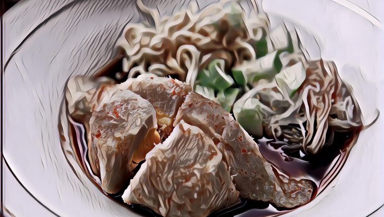 Sajian Buka Puasa Super Seger, Simak Resep Pempek Kapal Selam Khas Palembang Berikut!