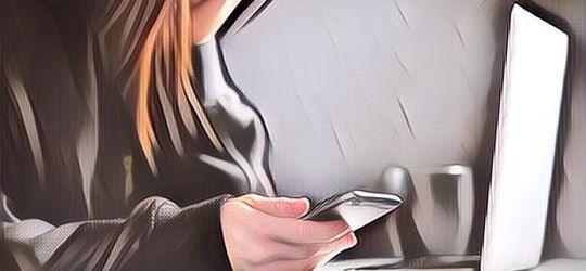 5 Zodiak yang Paling Suka Stalking Mantan Pacar, Hayo Kamu Salah Satunya?