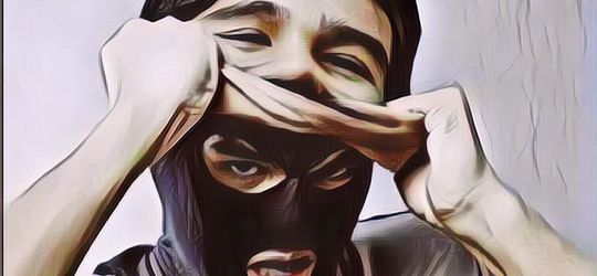 Kata-Kata Buat Orang Munafik, Kirimkan ke Teman Bermuka Dua!