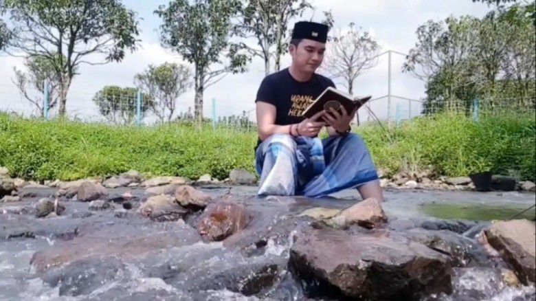 # Belum Ada Partai yang Menyatakan Akan Menggandeng Aldi Taher