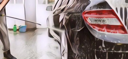 Kocak! Tukang Cuci Mobil Ini Emosi dengan Noda Mobil yang Susah Ilang, Ternyata Ini Penyebabnya