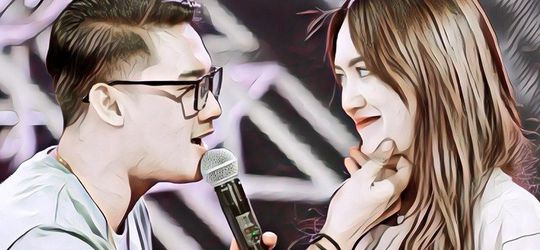 Lirik Lagu "Manot" Happy Asmara Feat. Gilga Sahid Lengkap Terjemahan: Sedih Mbok Tinggal Lungo