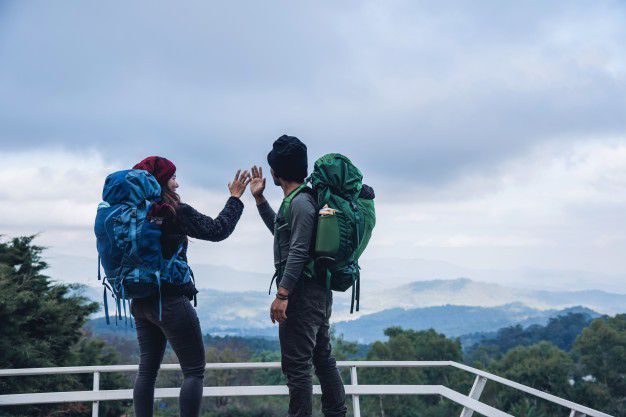 #4 Bertingkah kayak monyet