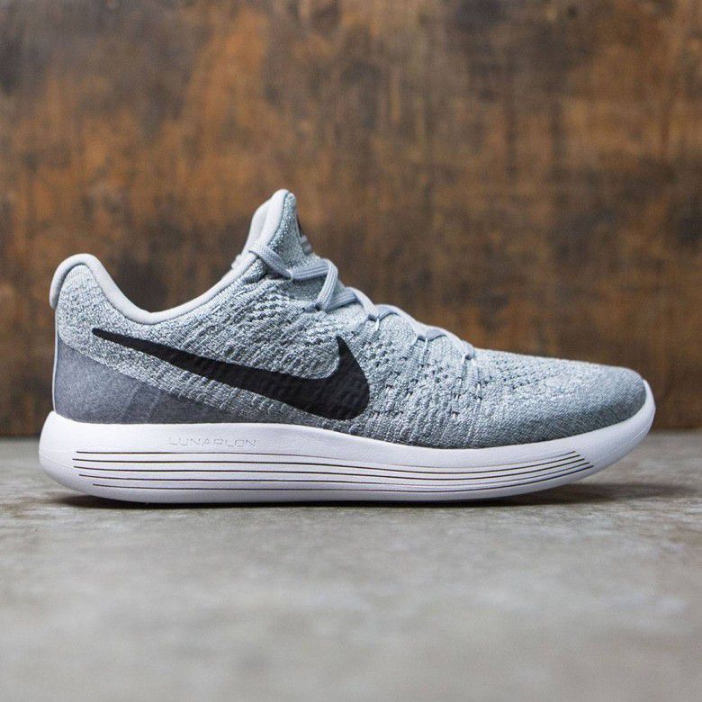 1. Nike LunarEpic Low Flyknit 2