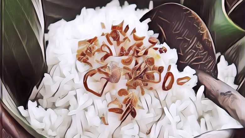 Tampak Serupa, Inilah 4 Perbedaan Nasi Uduk dan Nasi Liwet yang Wajib Kamu Tahu!