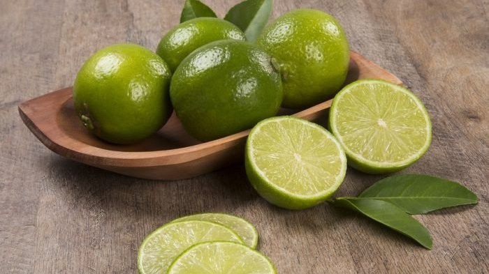 1. Menghilangkan cegukan dengan jeruk nipis