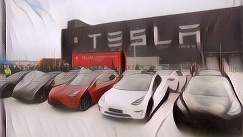 Wih! Warga di Pegunungan Kecil China Ini Gunakan Mobil Tesla untuk Dagang