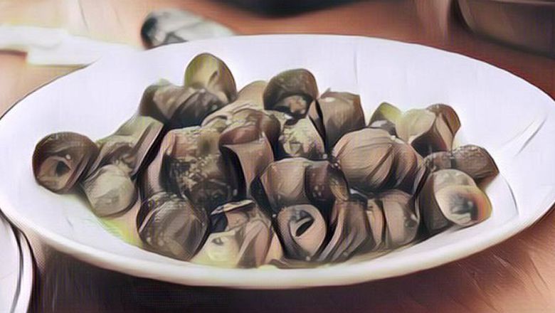 Livy Renata Masuk IGD Setelah Makan Tutut, Netizen: Kebiasaan Makan Bersih