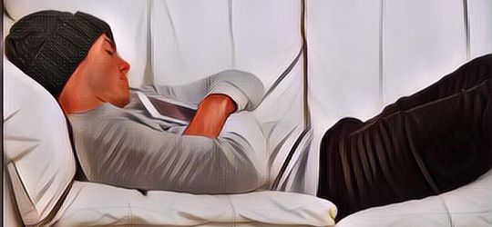 Kurang Bisa Diandalkan, Ini 3 Alasan Perempuan Enggak Suka Pria Pemalas