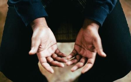 2. "Dia sekarang berada di tempat terbaik."