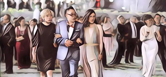 Lupakan Crazy Rich Asian, Tweet #CrazyRichSurabayan Dijamin Bakal Buat Ngakak