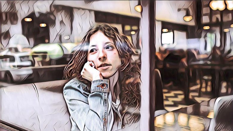 Tips Agar Pacar Makin Sayang: Hentikan Mikir Berlebihan, Girls