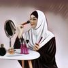 Tips Tampil Tirus dengan Makeup untuk Wanita Bermuka Bulat yang Berkerudung, Cobain Deh!