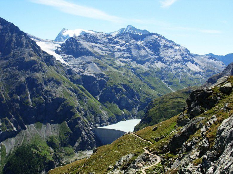 4. Bendungan Mauvoisin