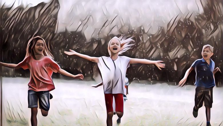 Benarkah Hujan-Hujanan Bikin Masuk Angin? Ini Kata Ahli