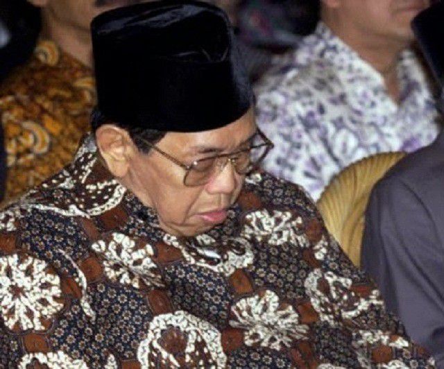 1. Gus Dur Tidur Saat Bertemu Perdana Menteri India
