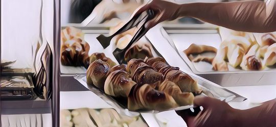 6 Toko Roti Paling Tua Di Indonesia, bertahan Hingga Ratusan Tahun Karena Ini