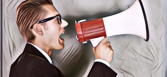 Riset Membuktikan: Orang yang Sempit Pengetahuan Tuh Berisik dan Keras Kepala