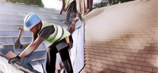 Kasihan Tapi Lucu, Kuli Ini Rela Kerja Keras Sampai Jadi Korban Kepala Nyangkut di Genteng